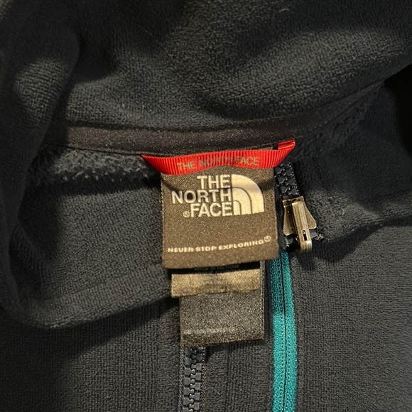 The North Face Navy Blue Fleece with Teal Accent Pocket and Dark Gray Side Panel - Picture 2 of 9